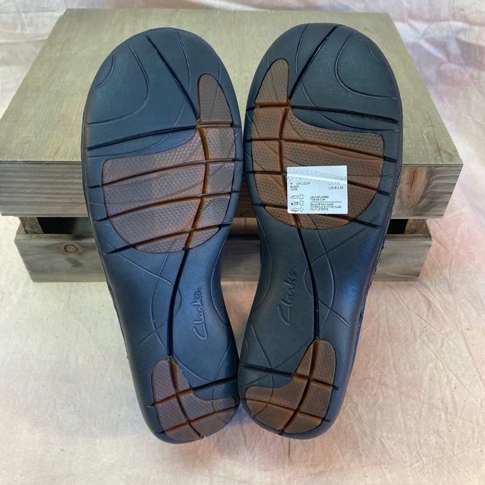 Unstructured By Clark’s - image 5